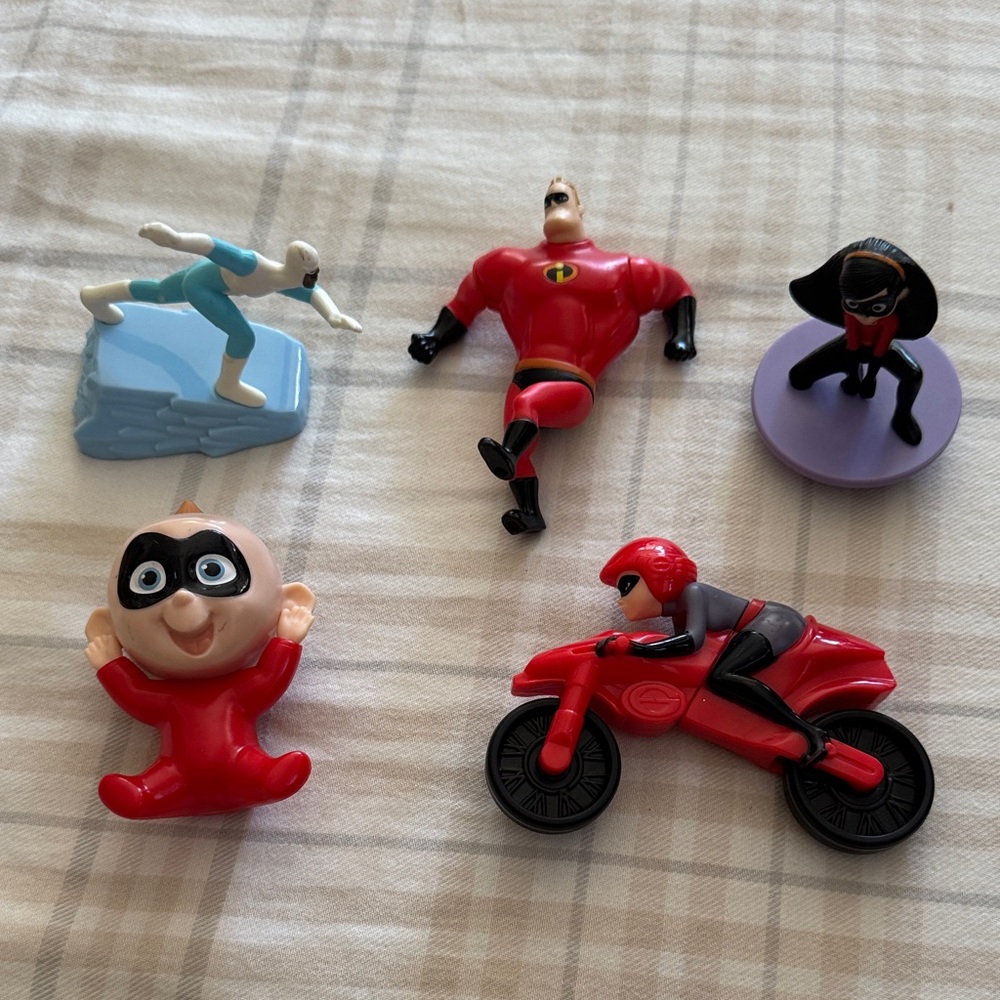 Incredibles Action Figure Toys Set